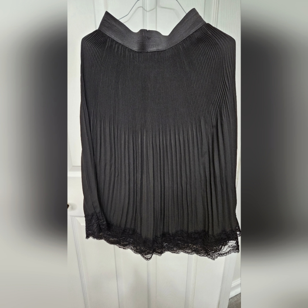 NWOT black skirt